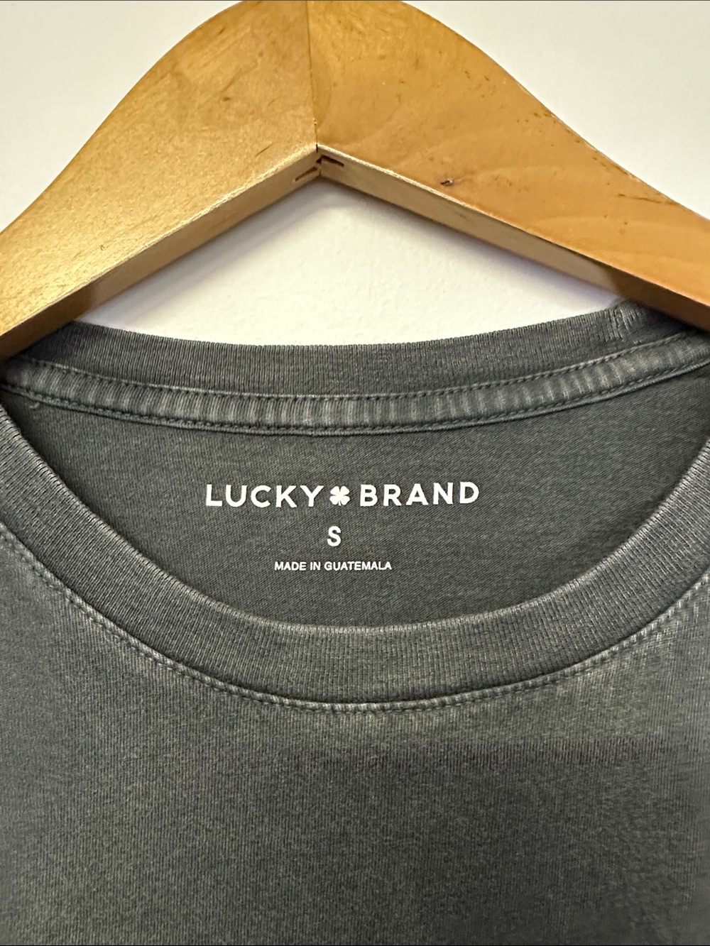 Lucky Brand Black Tee Ski Tiger Stay Wild size small - Picture 2 of 3